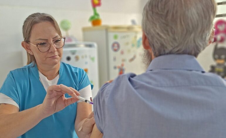 Semana da Vacinação: Ação em Limeira leva vacinas a locais e horários alternativos